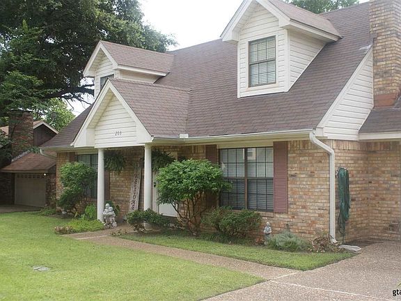 3rd image of 203 Joann Pl
