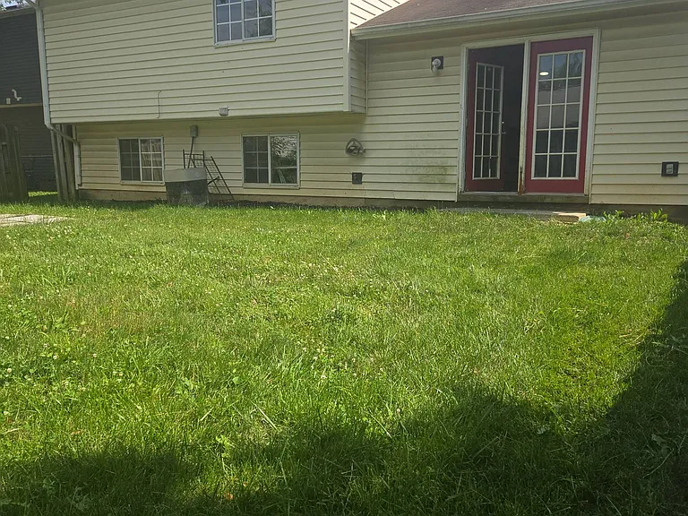 11042 Amburg Ct — Photo 17
