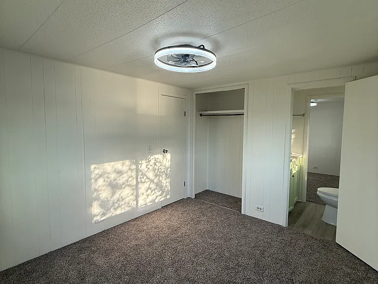 635 Washington Ave — Photo 17