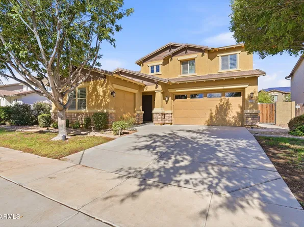 3932 E AMBER Lane, Gilbert, AZ 85296