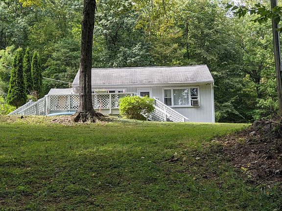 4th image of 49 Mount Airy Rd E #B
