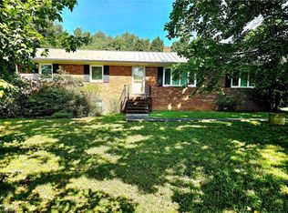 9847 McNeil Rd, Kernersville, NC 27284