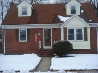 232 Thelma Ave, Merrick, NY 11566