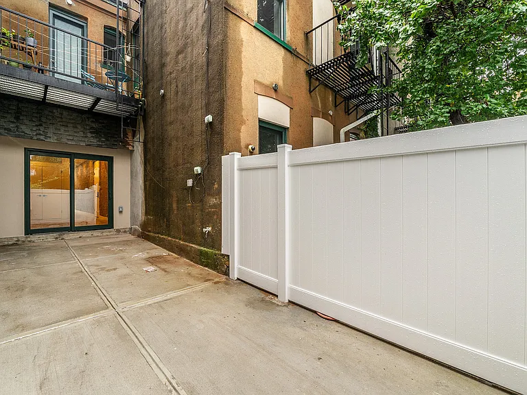 1815 Woodbine St #1C — Photo 1