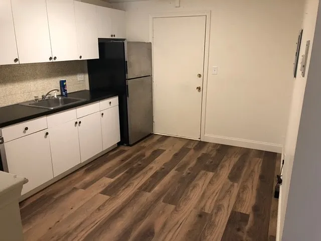 Pelham Street Apartments — Photo 18