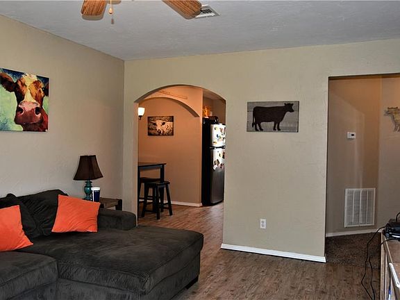 4th image of 1506 N Washington Ave