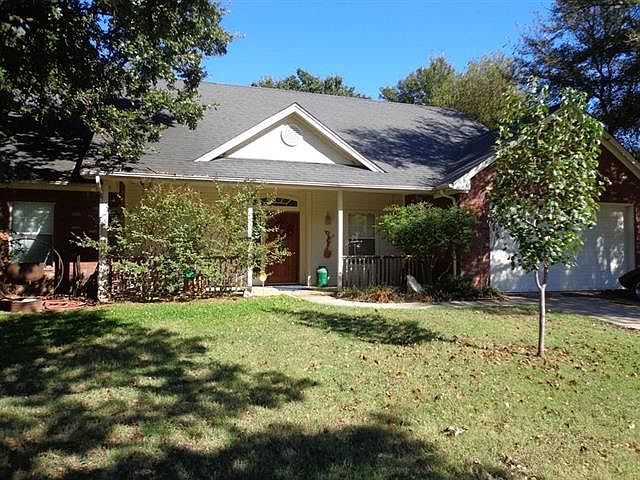 1st image of 2203 Fair Oaks Dr