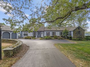 65 Neptune Dr, Groton, CT 06340
