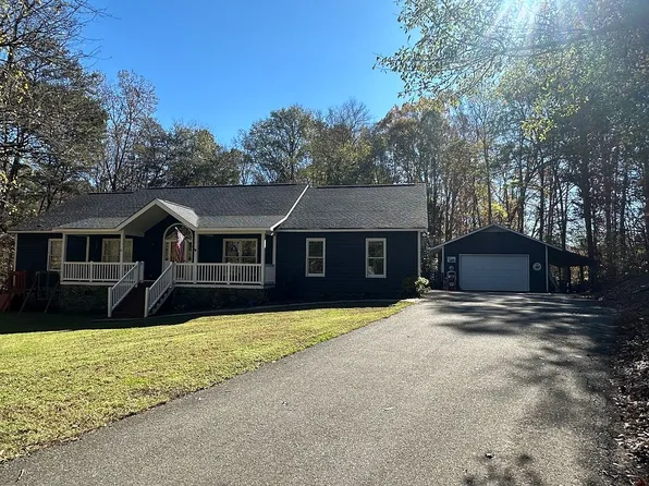 236 Heathergate Ln, Stanley, NC 28164