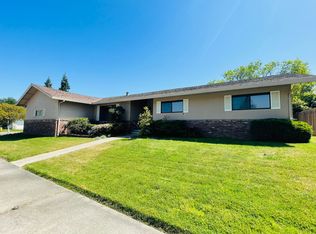 3724 Hillcrest Ln, Sacramento, CA 95821