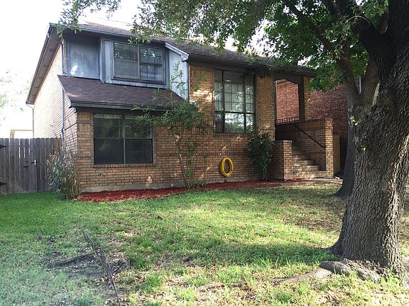 2nd image of 1741 Medina Dr