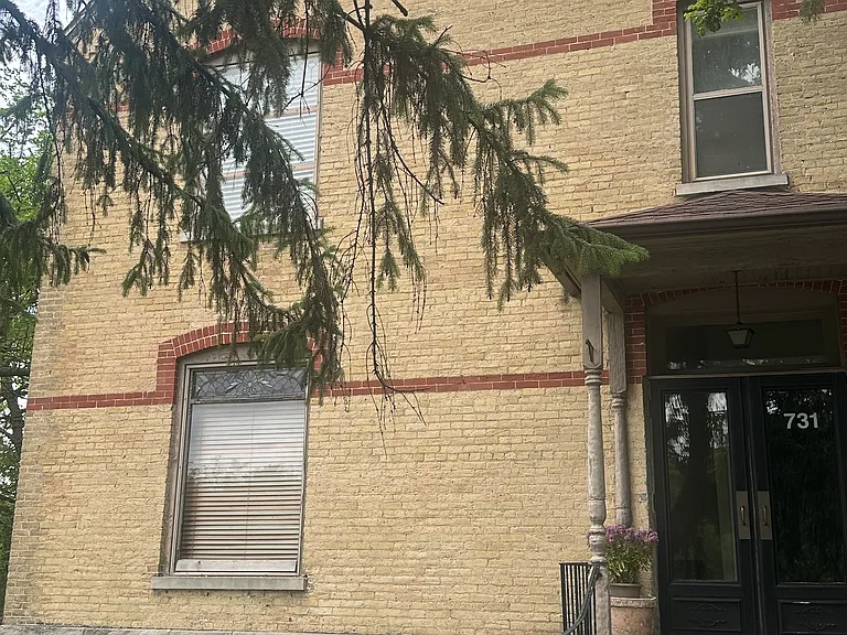 731 Linden Ave #3 — Photo 2