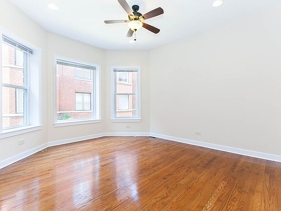 4th image of 855 W Cornelia Ave #N1