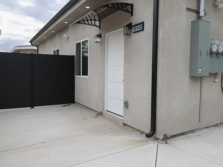 16142 Mayall St — Photo 2