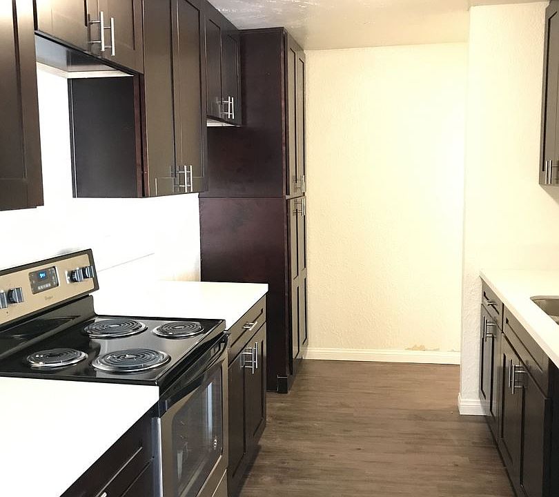 1st image of 384 Pala Vista Dr APT 05