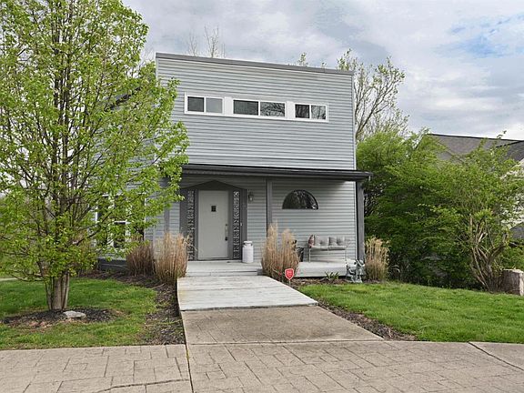 2nd image of 888 Beechwood Cir