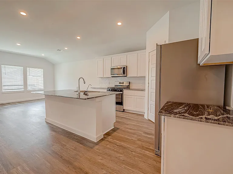 1018 Fringed Bluestar Dr — Photo 9