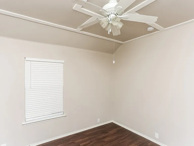 10201 Jessica St — Photo 14