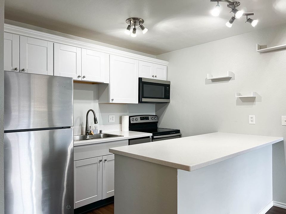 1st image of 10260 Jamestown Dr #20