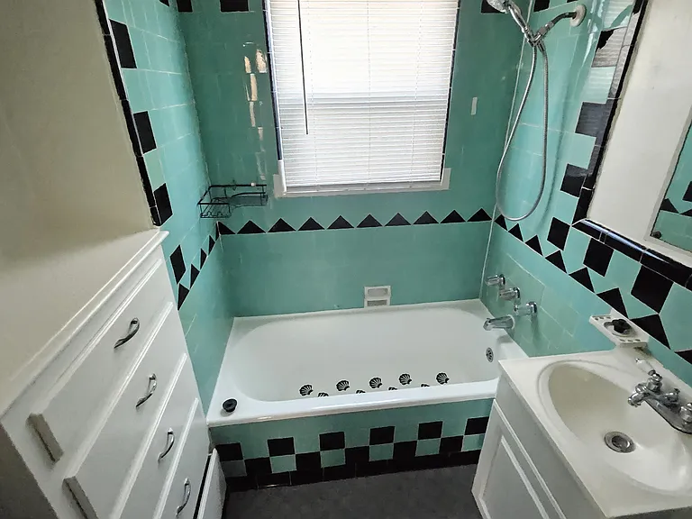 1425 Echo Park Ave #7 — Photo 15