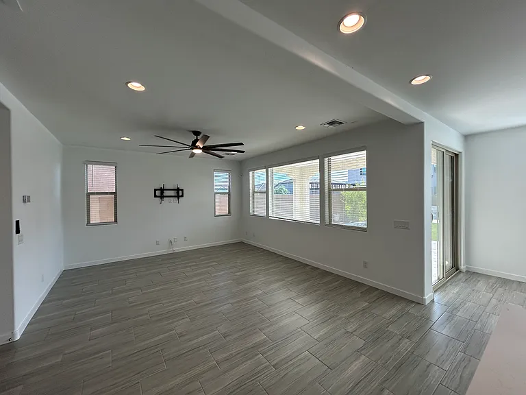2345 E Castanets Dr — Photo 23