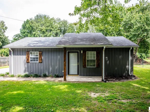 120 Tucker Ave, Russell Springs, KY 42642