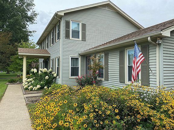 2nd image of 3319 Bow Dr