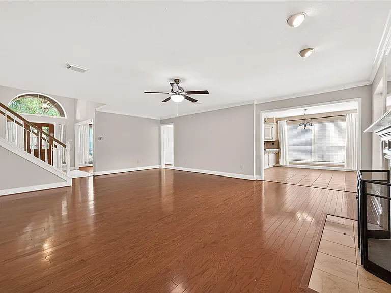 4506 Warwick Dr — Photo 8
