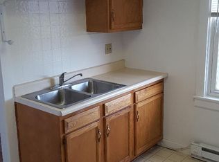 416 Douglass St FLOOR 2, Reading, PA 19610