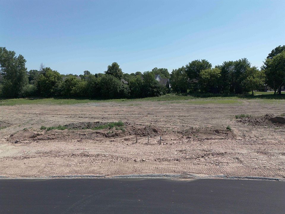 2nd image of Ridgeway Dr #18