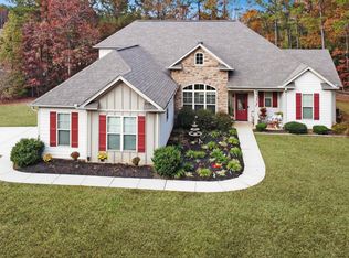 104 Drew Dr, Lagrange, GA 30241