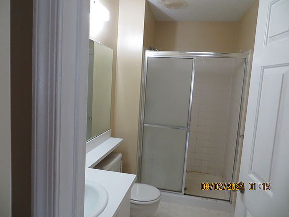 2nd image of 19 Joyner Ct