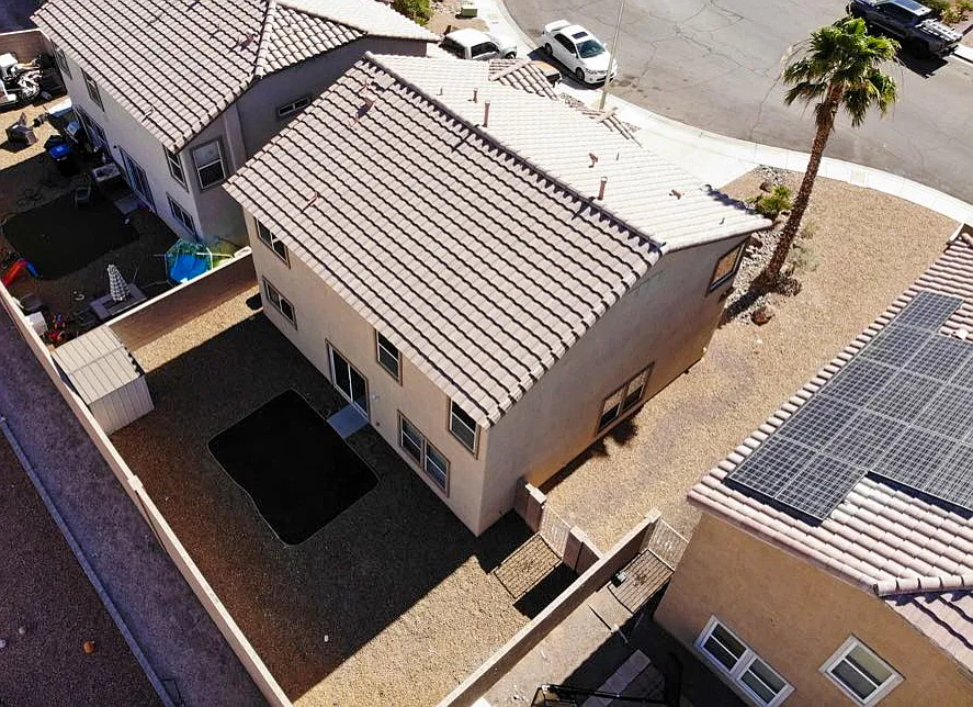 4 bed, 2.5 bath, 2018 sqft, $2,350 — Photo 4