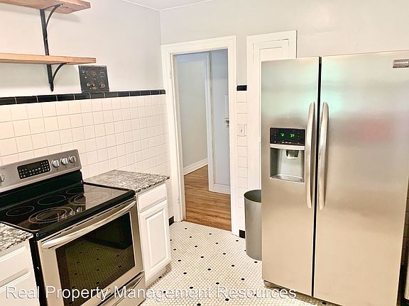 5th image of 3410 N Rockwell Ave