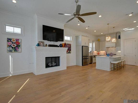 2nd image of 4777 Cottage Oaks Dr