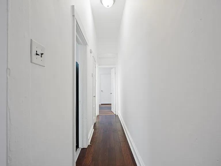 156 Chestnut Ave #1F — Photo 1