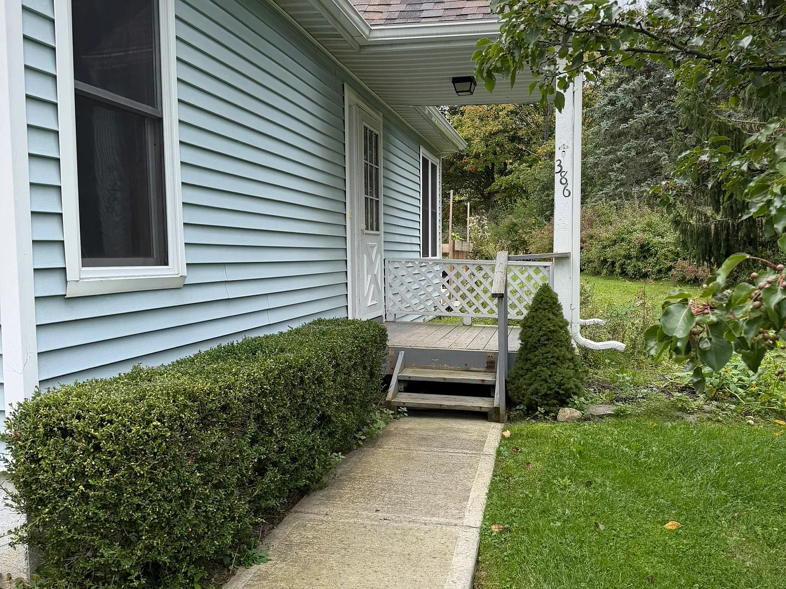 2 bed, 1.5 bath, 1248 sqft, $2,400 — Photo 2