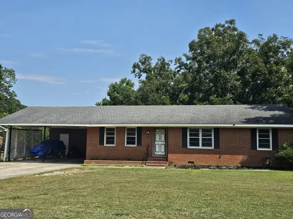 1715 Highland Ave, Dublin, GA 31021