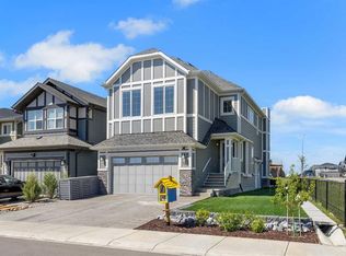 168 S Magnolia Mnr SE, Calgary, AB T3M3J1