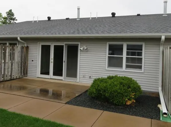 3203 Craig Rd, Eau Claire, WI 54701