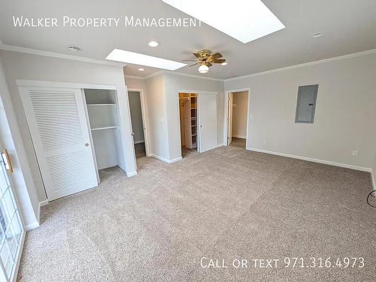 3911 NE Garden Dr — Photo 9