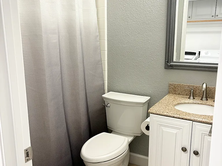 1006 S Dewcrest Dr — Photo 29