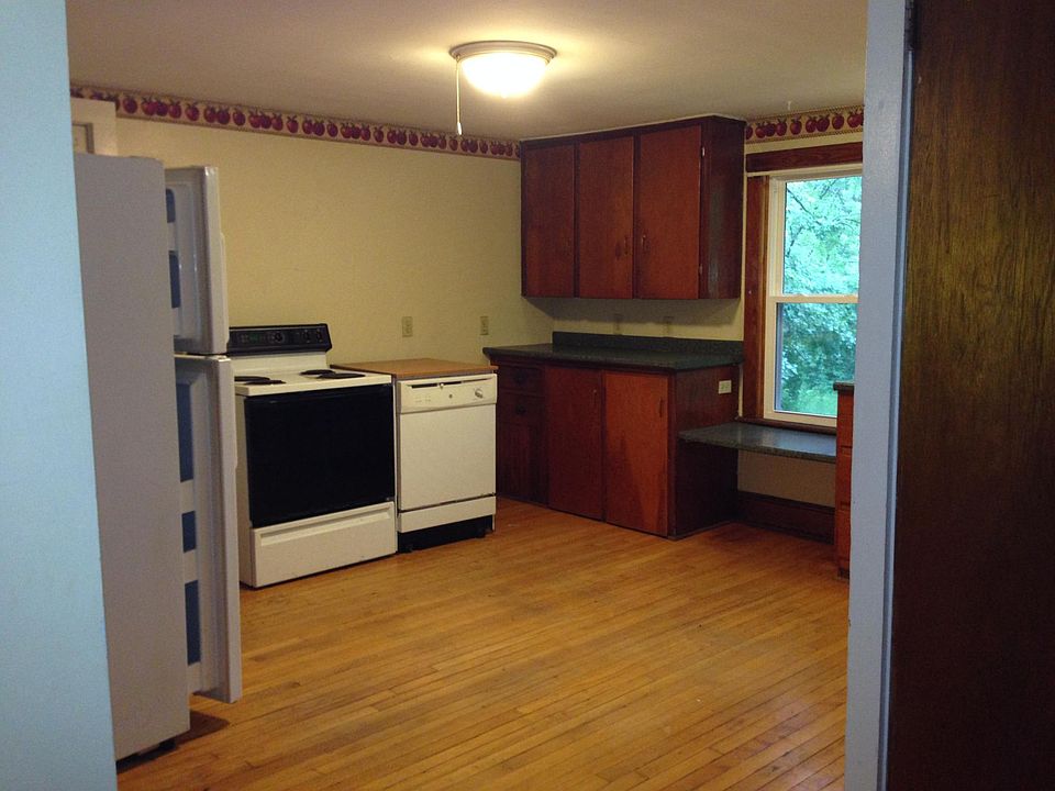2nd image of 321 E Allen St APT C