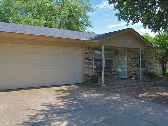 2nd image of 1336 Lemon Dr