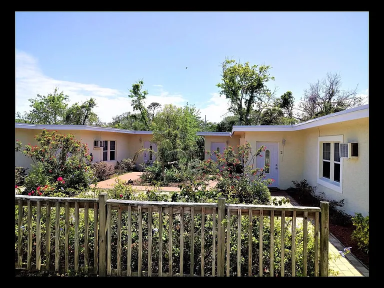 216 Woodland Ave #1 — Photo 1