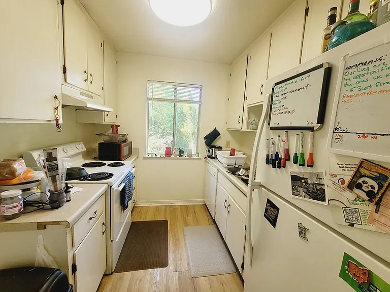 1802 Salmon Dr — Photo 32