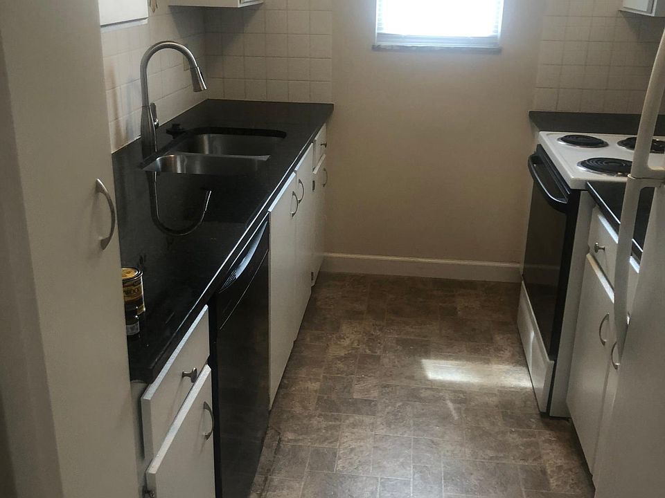 1st image of 1554 Longeaton Dr