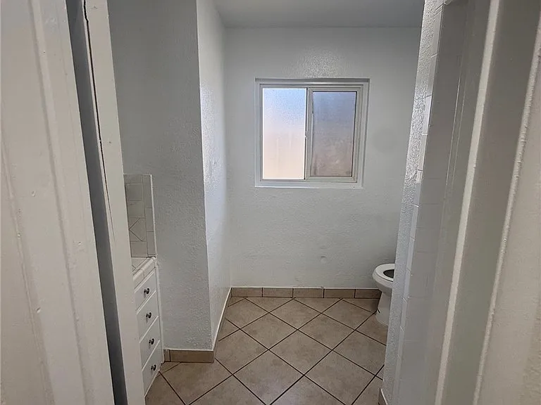 174 W Magnolia Ave — Photo 21