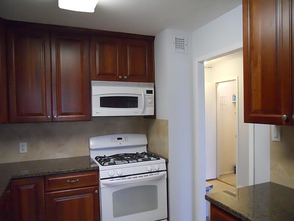 4th image of 1111 University Blvd W APT 1216-A