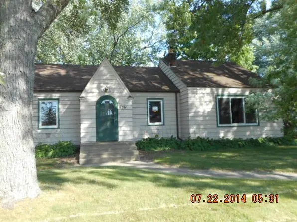 626 Old Main St N, Cambridge, MN 55008